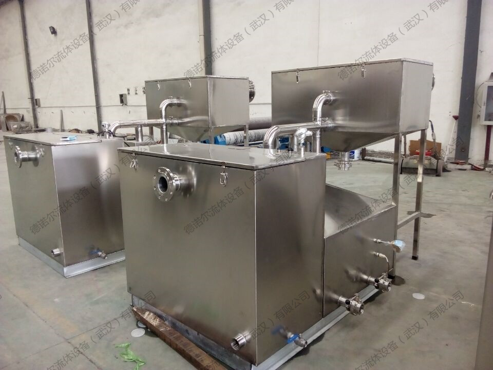 帶提升油水分離器.jpg